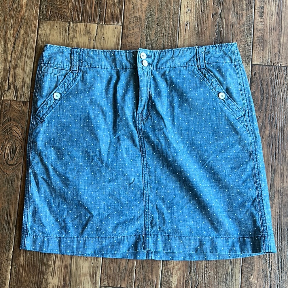 Tommy Hilfiger Light Weight Jean Skirt Size 10